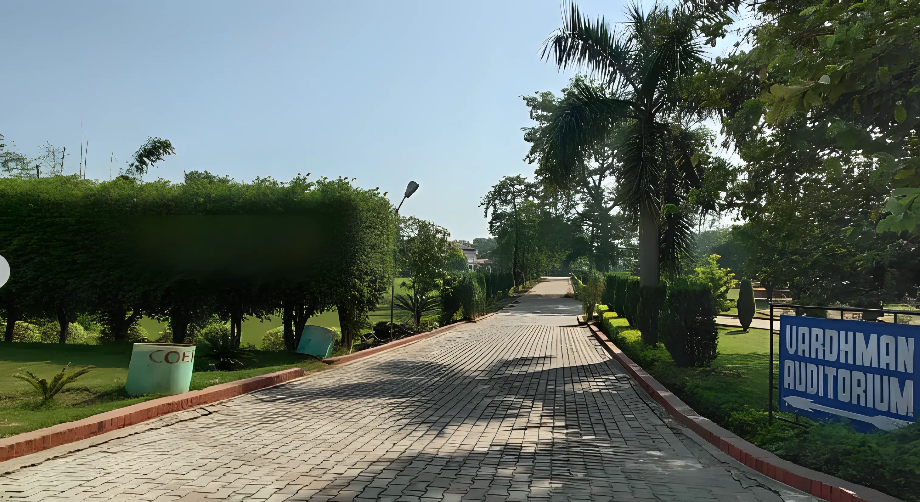 COER University campus photo 5